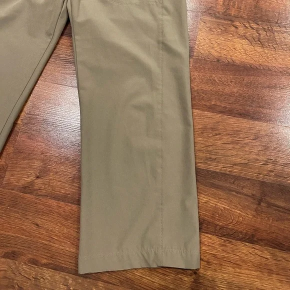 PATAGONIA Womens Happy Hike Capri Pants Zip Pockets Stretch Tan Green Size 2 - Picture 2 of 9